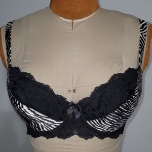 Victoria's Secret zebra print and black lace. Sz 34D